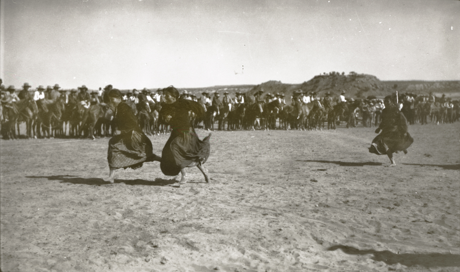 Navajo Girls in Footrace, Navajo Reservation, Arizona, July 4, 1913. Photograph by Joseph Dixon. Courtesy of the Mathers Museum of World Cultures, Wanamaker Collection, Indiana University, Bloomington, I.N., W-5386.